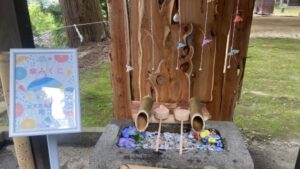 鏑八幡神社の「傘みくじ」と手水舎